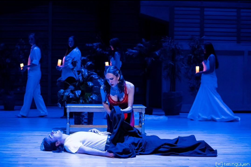 Venus
			
			  
			  and
			
			  
			  Adonis